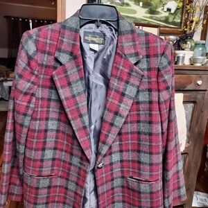 Requirements petite 6 plaid Blazer women's